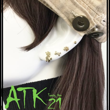 (4個セット）プードル 犬 足跡 肉球 骨 ボーン bone セットピアス アシンメトリーピアス 遊び心 おもしろ ピアス メンズ レディース ユニセックス アクセサリー：PSS170805
