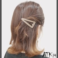 マットカラー トライアングル パッチンピン パッチン留め 人気 可愛い 髪留め へアクリップ レディース ヘアアクセサリー：HPP190903