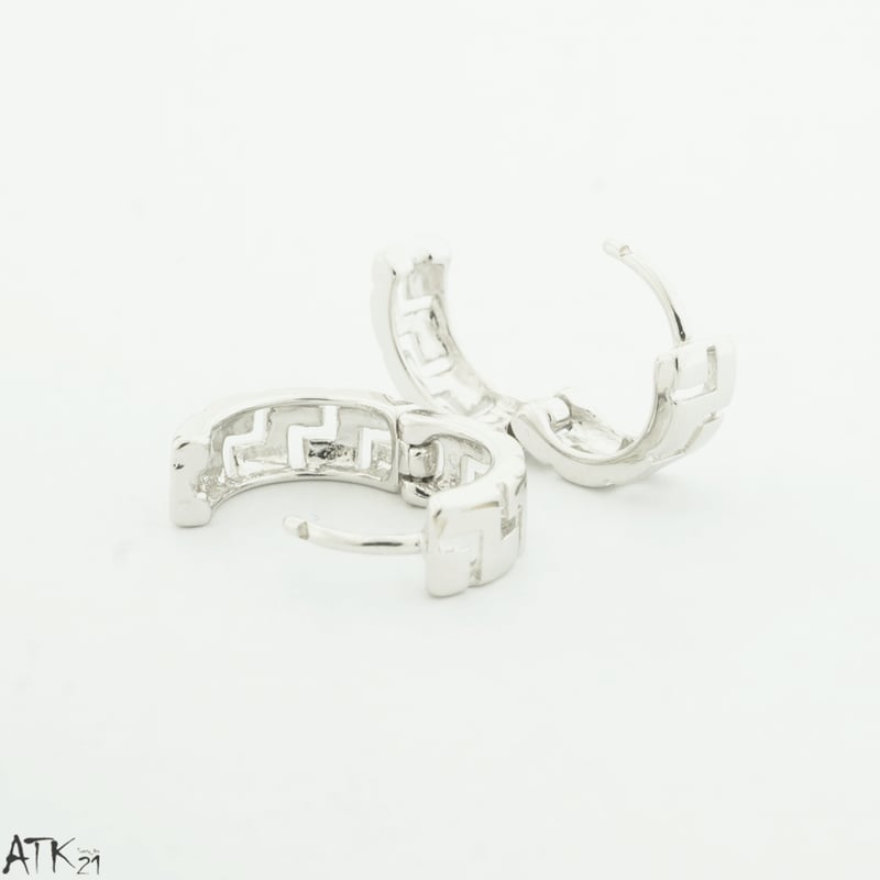 ヴェルサーチ グレカフープピアス シルバー 両耳 Versace グレカ フープピアス | シルバートーン | FARFETCH JP