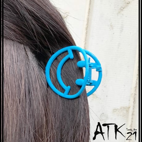 スマイルモチーフ  ミディアム バンスクリップ  ハーフアップ 小さ目 しっかりホールド ヘアアレンジのポイント 髪留め 簡単ヘアアレンジ レディース ヘアアクセサリー