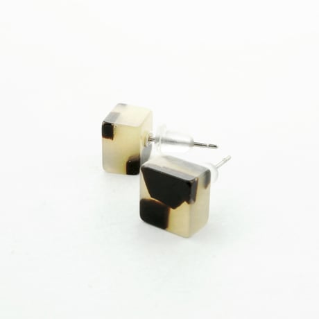 べっ甲 スクエア スタッド ピアス きれいめ カジュアル レディース アクセサリー：PKS170202