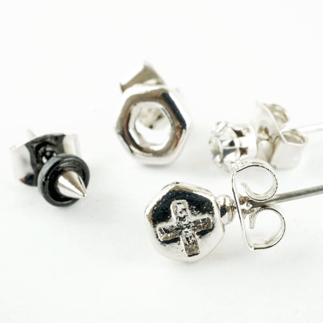 （4点セット）ボルト×ナット×スパイク×ビジュー モチーフ 工具セット スタッド ピアス おもしろ メンズ レディース アクセサリー：PS160203