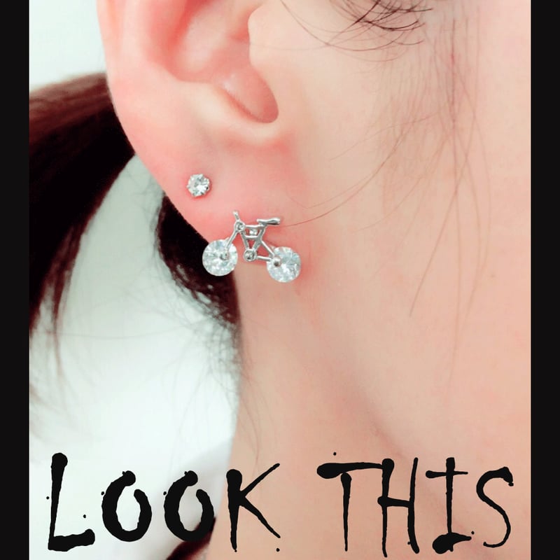 キラキラ ライトストーン 可愛い自転車モチーフピアス シルバー