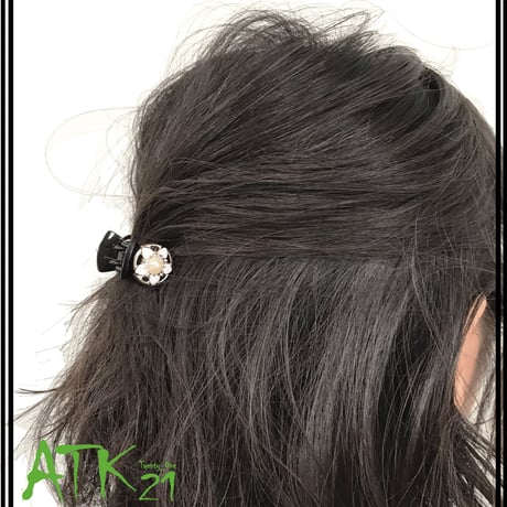 フラワー モノトーン サークル ミニバンスクリップ  小さ目 しっかりホールド ヘアアレンジのポイント 髪留め 簡単ヘアアレンジ レディース ヘアアクセサリー：HBS190602