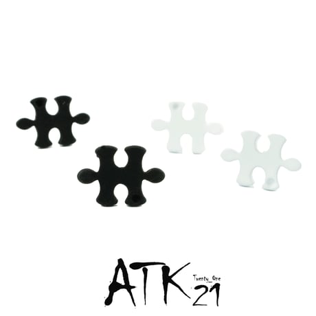 パズルピース モチーフ ピアス  スタッドピアス  ブラック ホワイト メンズ レディース ユニセックス アクセサリー：PKS180702
