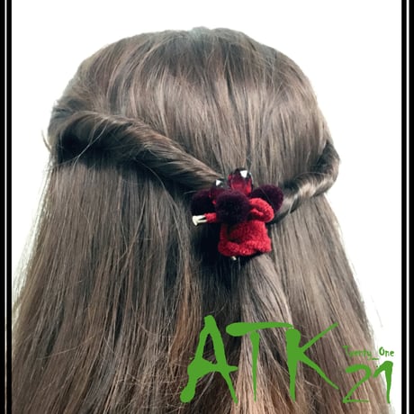 ビジュー ポンポン付きヘアゴム 2連 ヘアポニー レディース ヘアアクセサリー：HG161003