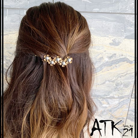 SWAROVSKI ヘアクリップ フラワーモチーフ ラインストーン パヴェ