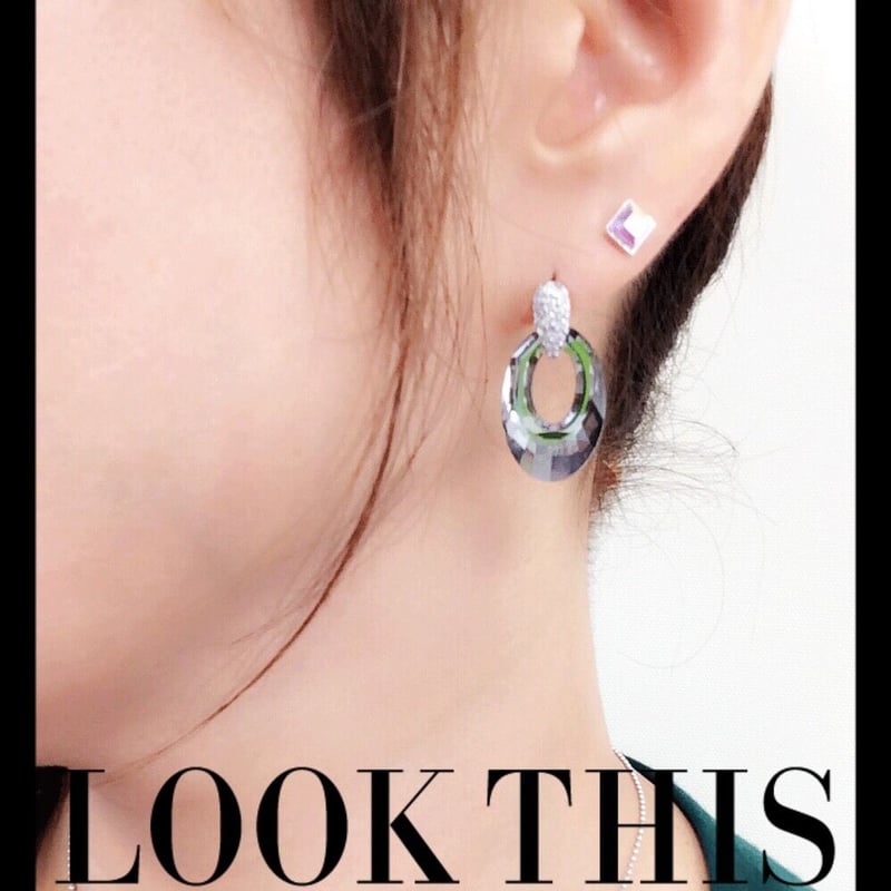 値下済 【美品】SWAROVSKI スワロフスキー Fit Dark ピアス スワロフスキー置物・アクセサリー専門店 ☆プラネタリウム☆