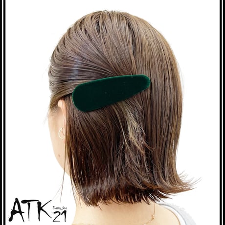 トライアングル ベロア素材 マットカラー パッチンピン パッチン留め ヘアピン 人気 可愛い 髪留め へアクリップ レディース ヘアアクセサリー