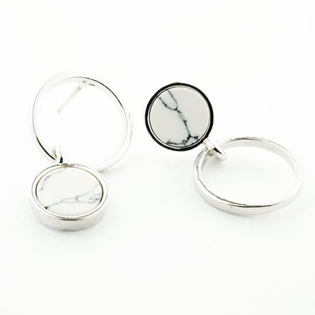 大理石 マーブル サークル オープンサークル アシンメトリー ピアス シンプル レディース アクセサリー：PA170201