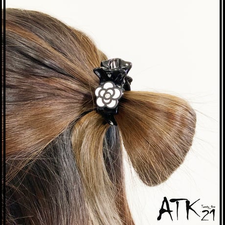 カメリア フラワーモチーフ バンスクリップ  程よい大きさ 小さ目 しっかりホールド 髪留め 簡単ヘアアレンジ レディース ヘアアクセサリー