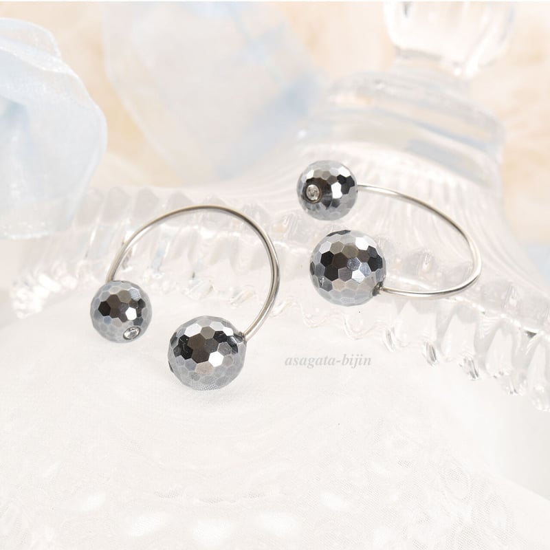 カッサーラ工房 イヤーカフ　テラヘルツ108イヤーカフゴールド 108イヤーカフ ゴールド | Le tiRoir