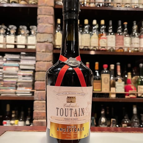 私が最高のCalvadosを5本選ぶなら必ず選びます！Toutain tres vieille 45年(cuvée Ancestrale )