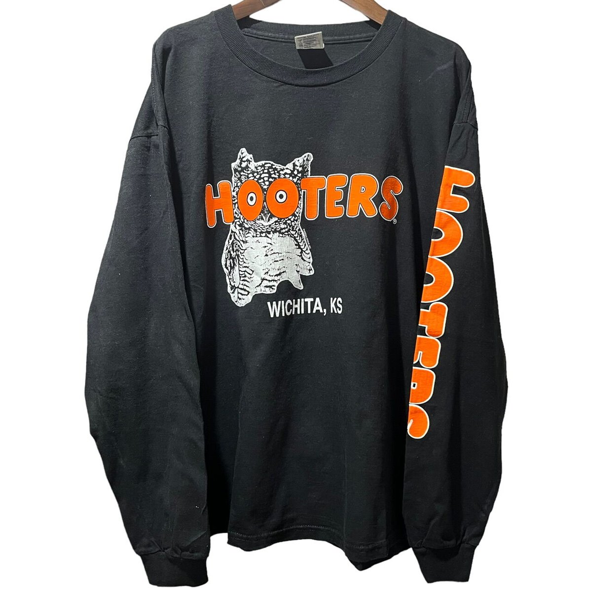 HOOTERS L/S T-SHIRT | OLD INN. HOOTERS L/S T-SHIRT | OLD INN.