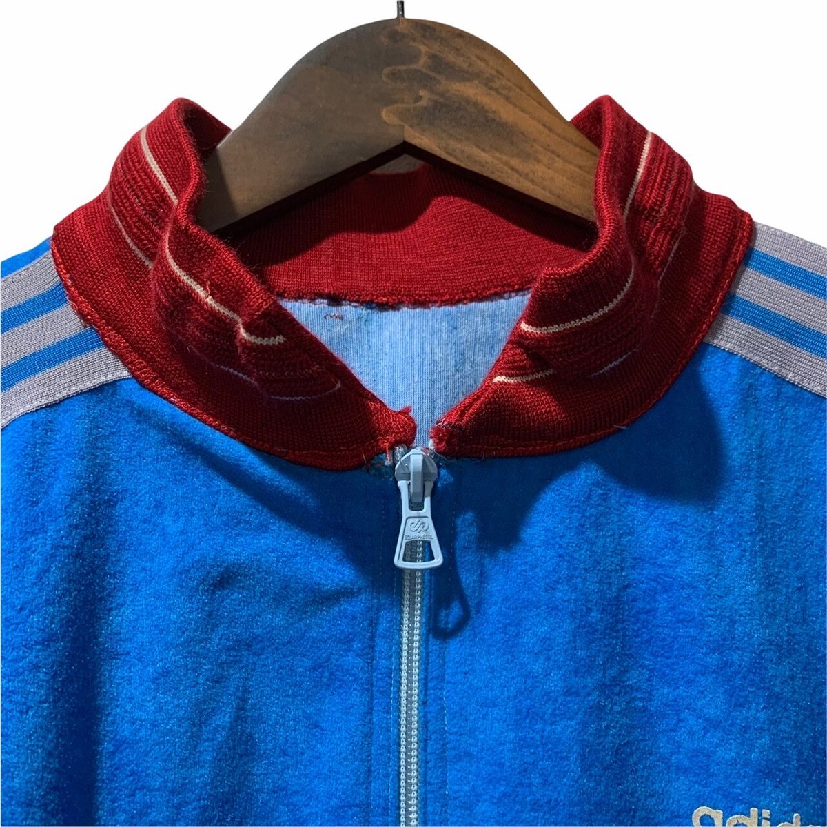 70's VINTAGE ADIDAS TRACK JACKET | OLD INN. 70's VINTAGE ADIDAS TRACK JACKET | OLD INN.