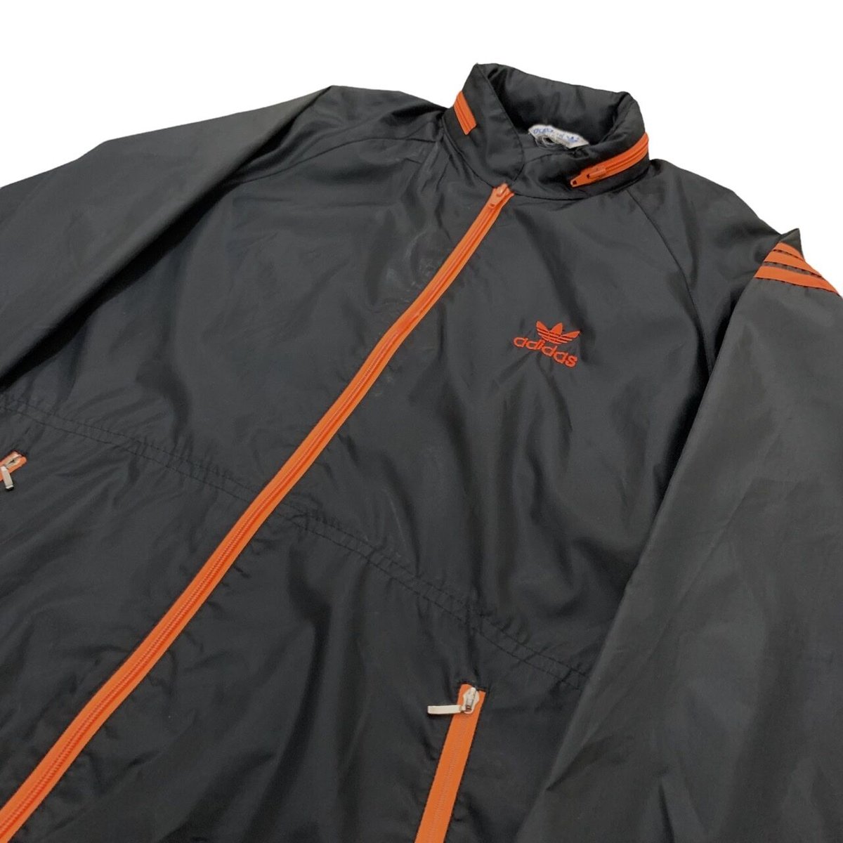 80's DESCENTE製 ADIDAS NYLON JACKET | OLD INN. 80's DESCENTE製 ADIDAS NYLON JACKET | OLD INN.