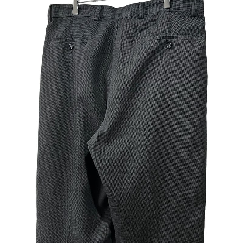 DOCKERS MICRO PLEATED DRESS PANTS | OLD INN.