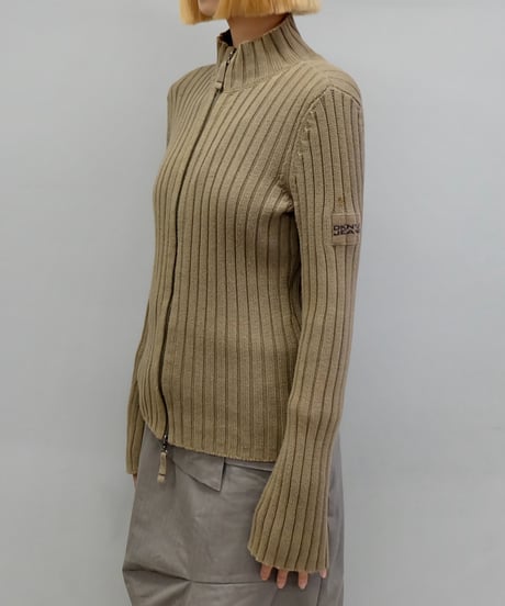 Vintage   Design Tops