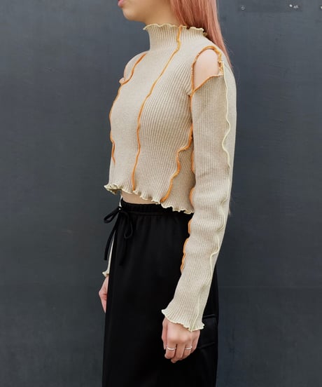 Frill Line Tops