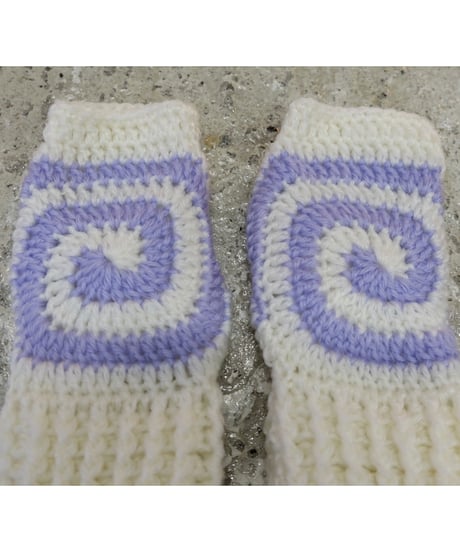 Labyrins   Spiral Knit Glove