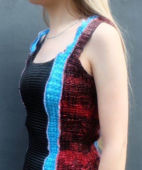 Frill Docking Tops