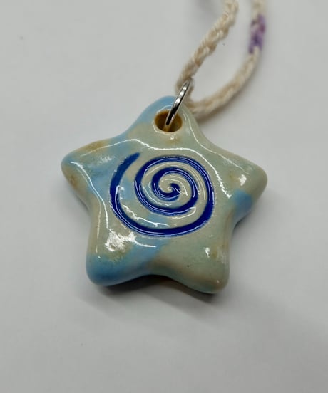 Labyrins x Sugascoop Ceramicnecklac 3