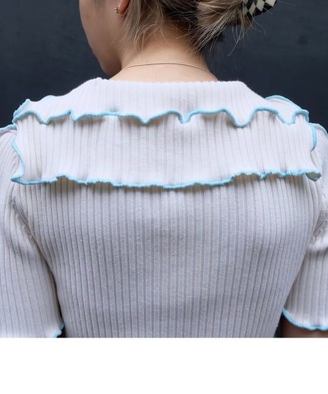 Frill Line Tops