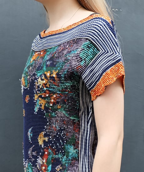 Vintage   Design Tops