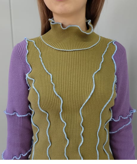 Frill Line Tops