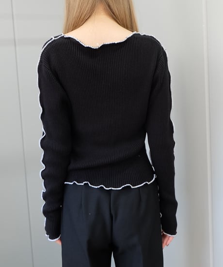 Frill Line Tops