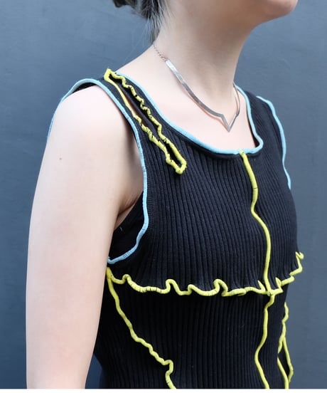 Frill Line Tops