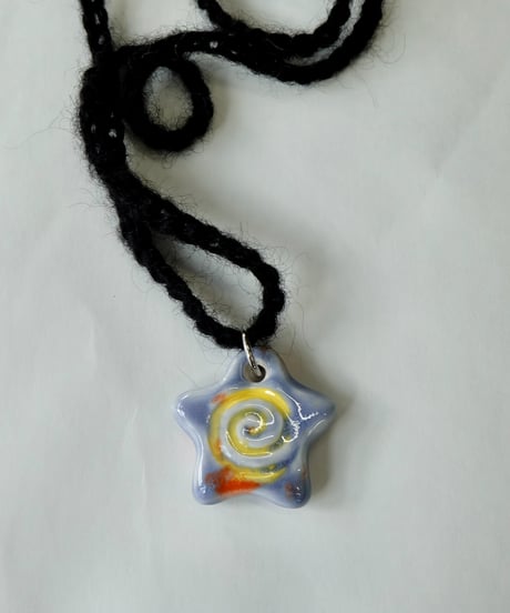Labyrins x Sugascoop Ceramic necklace 1