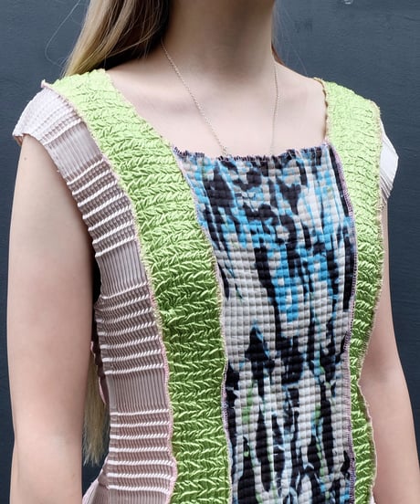 Frill Line Docking Tops