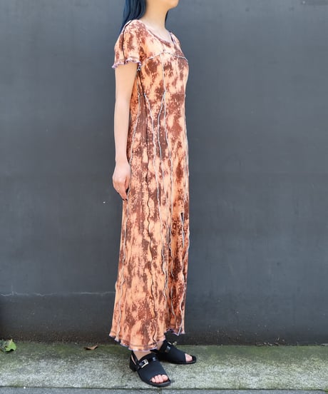 Frill line One-piece