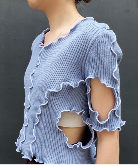 Frill Line Tops