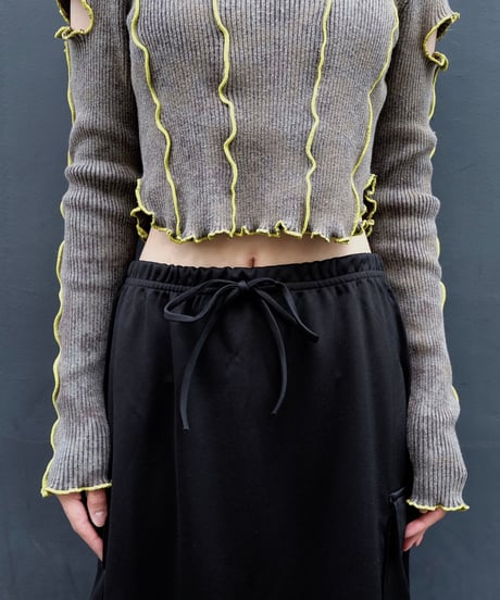 Frill Line Tops