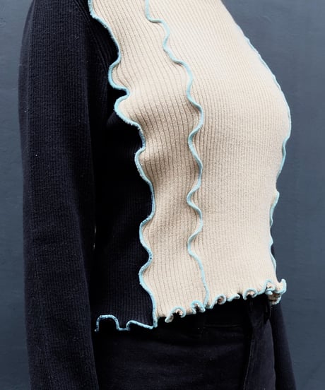 Frill Line Tops  22