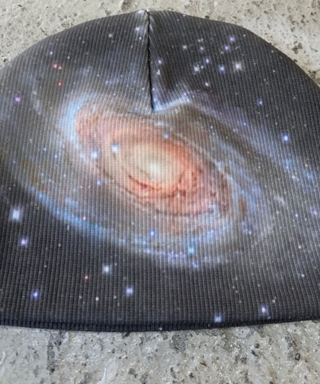 Labyrins Picture Beanie  10