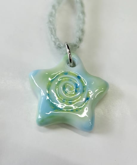 Labyrins x Sugascoop Ceramicnecklac 4