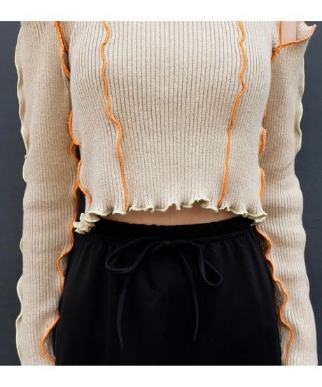 Frill Line Tops