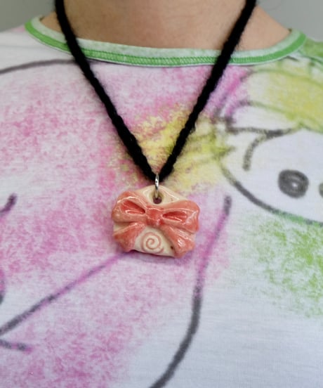 Labyrins x Sugascoop Ceramic necklace 17