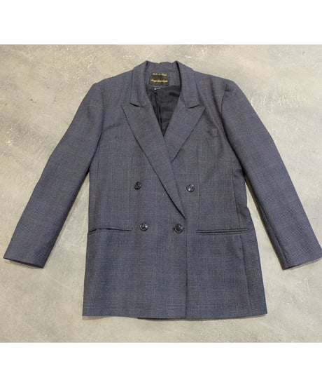 Vintage  Wool  Set up
