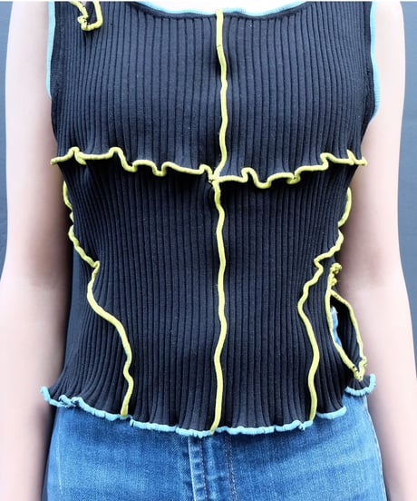 Frill Line Tops
