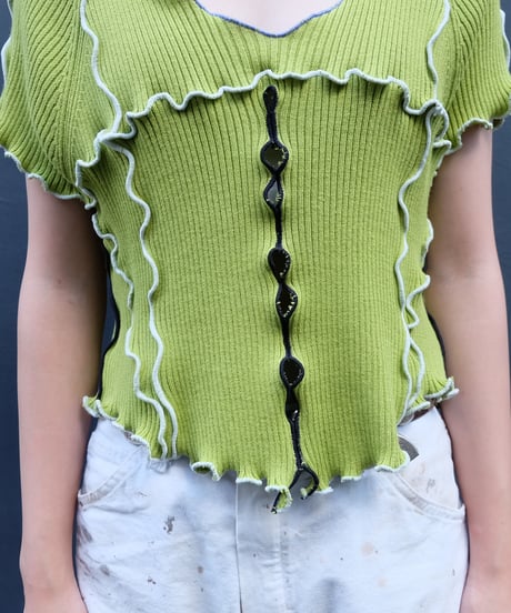 Frill Line Tops