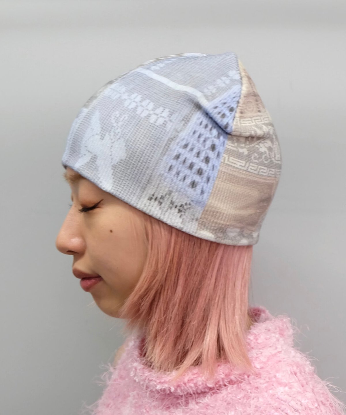 Labyrins Picture Beanie 8 | Shury