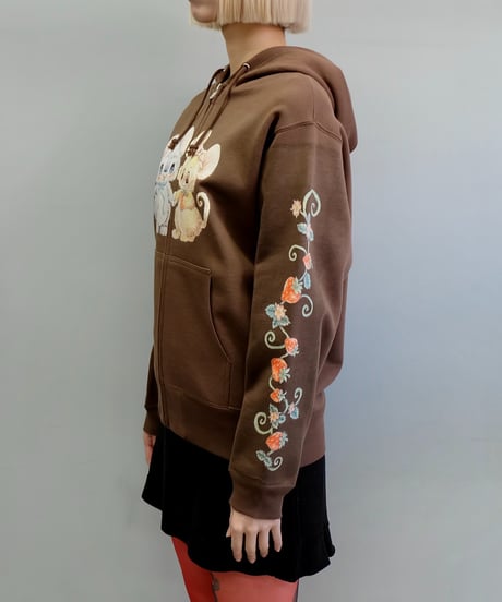 Labyrins x Sugascoop Squeak2 Hoodie Brown
