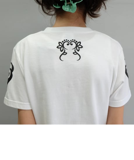 Labyrins Tribal Tattoo Tshirt White/Black