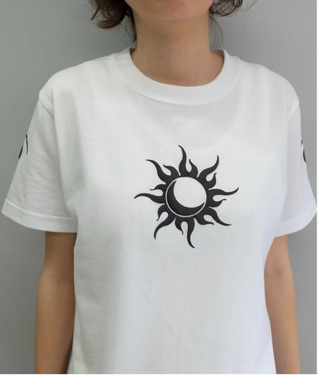 Labyrins Tribal Tattoo Tshirt White/Black