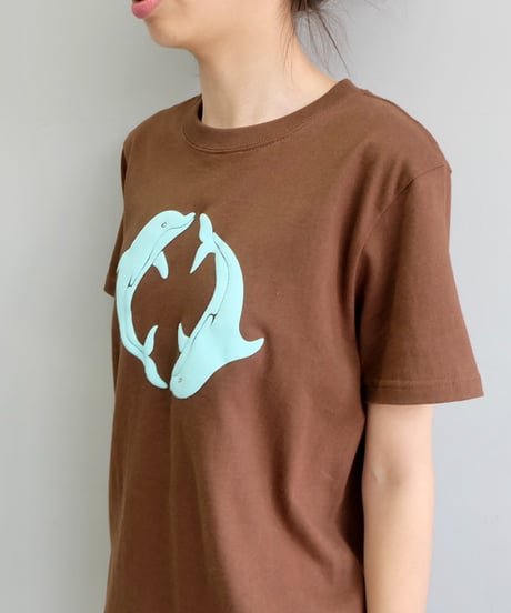 Labyrins  Two Dolphin Tshirt Brown