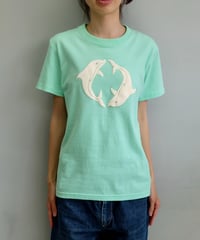 Labyrins  Two Dolphin Tshirt Green